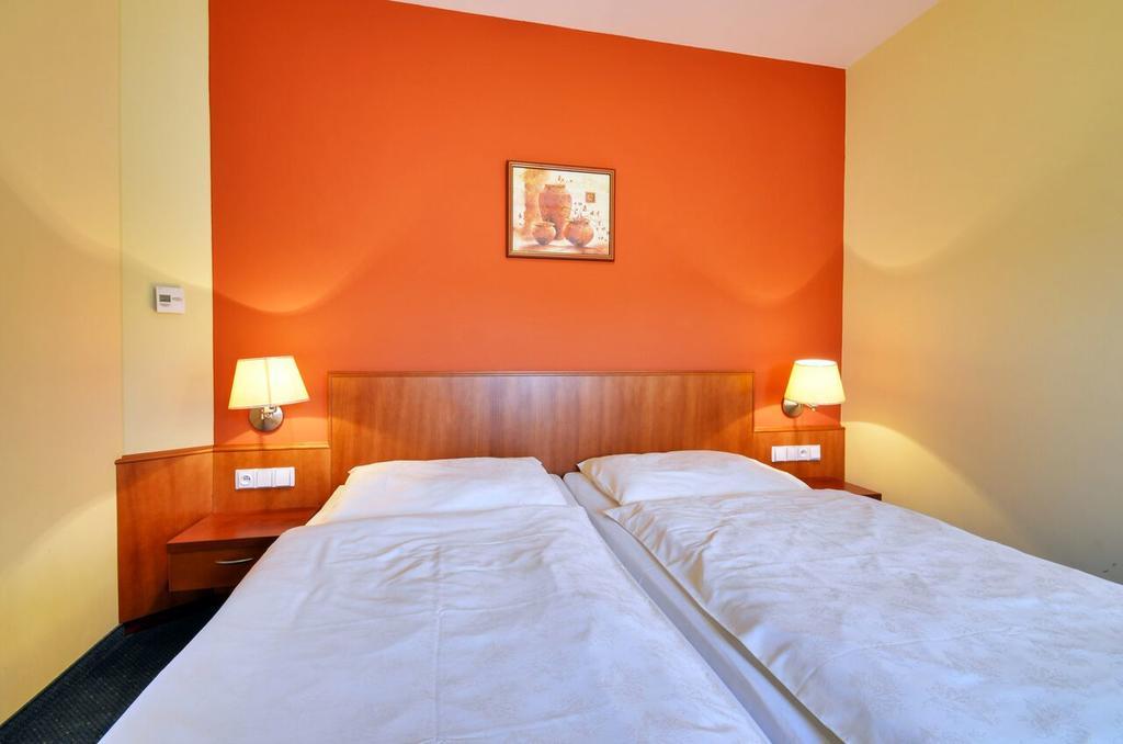 Hotel Filipinum Jablonné nad Orlicí Cameră foto
